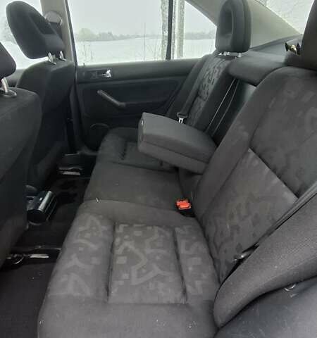 Сірий Фольксваген Бора, об'ємом двигуна 1.6 л та пробігом 192 тис. км за 5500 $, фото 16 на Automoto.ua