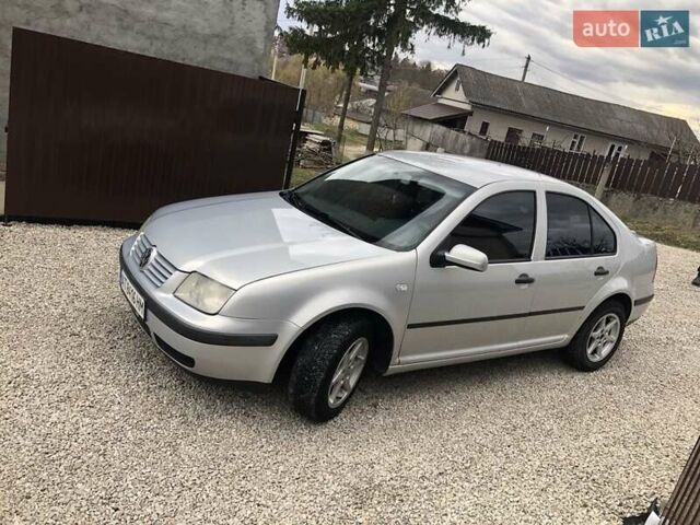 Серый Фольксваген Бора, объемом двигателя 1.6 л и пробегом 300 тыс. км за 3600 $, фото 17 на Automoto.ua