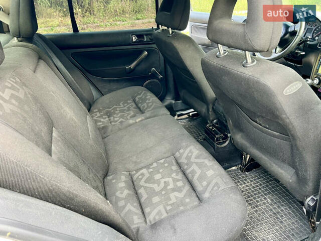 Фольксваген Бора 2000 в Львове на Automoto.ua Серый Фольксваген Бора, объемом двигателя 1.4 л и пробегом 288 тыс. км за 2999 $, фото 36 на Automoto.ua