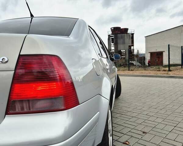 Серый Фольксваген Бора, объемом двигателя 1.98 л и пробегом 217 тыс. км за 5200 $, фото 9 на Automoto.ua