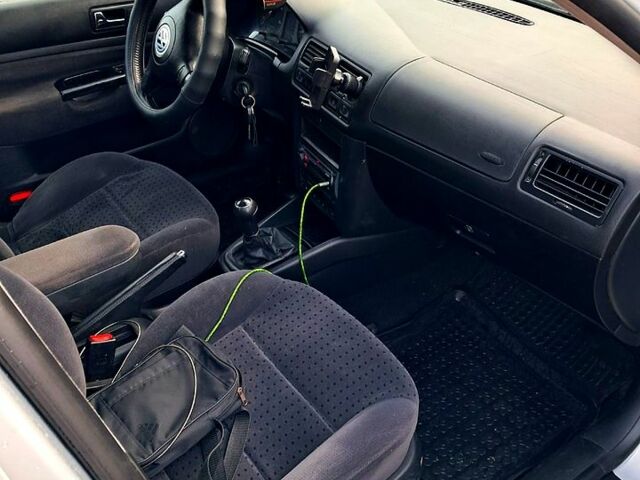 Серый Фольксваген Бора, объемом двигателя 1.9 л и пробегом 239 тыс. км за 1999 $, фото 7 на Automoto.ua