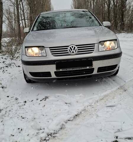 Сірий Фольксваген Бора, об'ємом двигуна 1.6 л та пробігом 192 тис. км за 5500 $, фото 3 на Automoto.ua