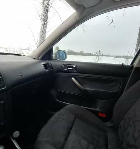 Сірий Фольксваген Бора, об'ємом двигуна 1.6 л та пробігом 192 тис. км за 5500 $, фото 24 на Automoto.ua