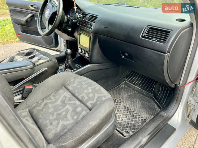 Фольксваген Бора 2000 у Львові на Automoto.ua Сірий Фольксваген Бора, об'ємом двигуна 1.4 л та пробігом 287 тис. км за 3499 $, фото 37 на Automoto.ua