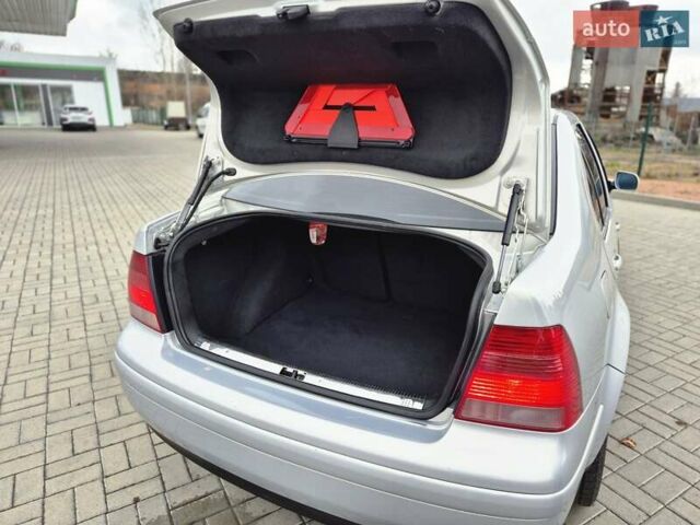 Серый Фольксваген Бора, объемом двигателя 1.98 л и пробегом 217 тыс. км за 5200 $, фото 25 на Automoto.ua