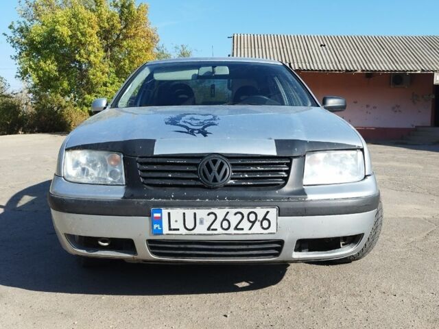 Серый Фольксваген Бора, объемом двигателя 1.6 л и пробегом 255 тыс. км за 1400 $, фото 1 на Automoto.ua