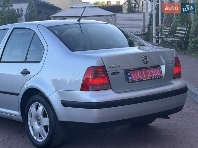 Серый Фольксваген Бора, объемом двигателя 1.6 л и пробегом 140 тыс. км за 4599 $, фото 49 на Automoto.ua