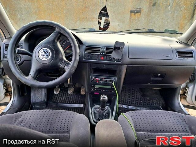 Серый Фольксваген Бора, объемом двигателя 1.9 л и пробегом 239 тыс. км за 1999 $, фото 6 на Automoto.ua