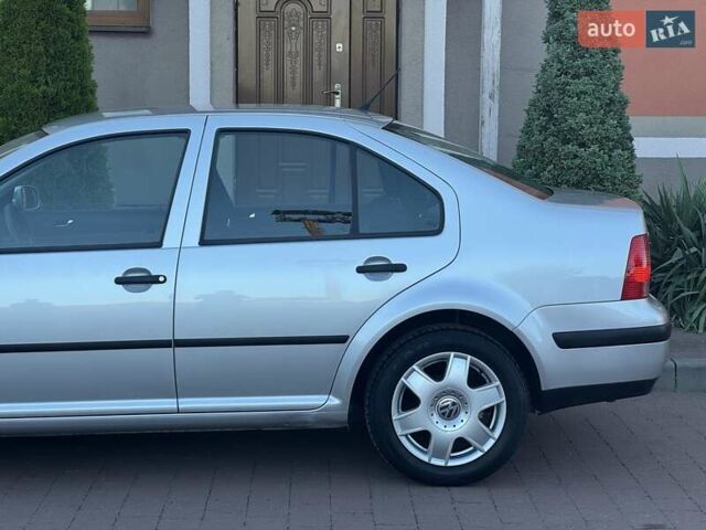 Серый Фольксваген Бора, объемом двигателя 1.6 л и пробегом 140 тыс. км за 4599 $, фото 59 на Automoto.ua