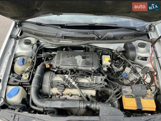 Серый Фольксваген Бора, объемом двигателя 1.4 л и пробегом 288 тыс. км за 2999 $, фото 20 на Automoto.ua