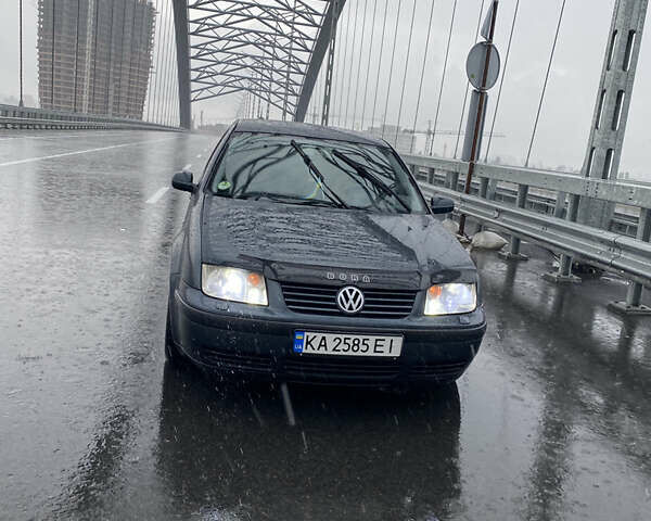 Фольксваген Бора 2000 в Киеве на Automoto.ua Серый Фольксваген Бора, объемом двигателя 1.9 л и пробегом 410 тыс. км за 4100 $, фото 6 на Automoto.ua