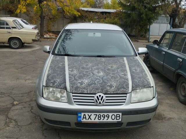 Серый Фольксваген Бора, объемом двигателя 1.6 л и пробегом 220 тыс. км за 2700 $, фото 8 на Automoto.ua