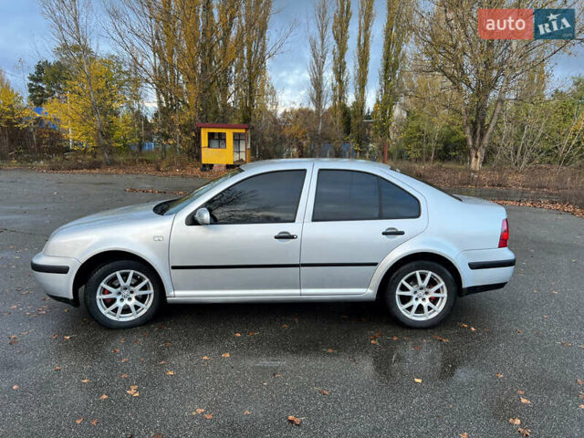 Серый Фольксваген Бора, объемом двигателя 1.6 л и пробегом 259 тыс. км за 4250 $, фото 2 на Automoto.ua