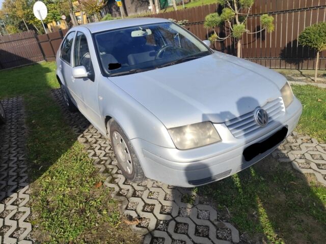 Фольксваген Бора 2001 у Рівному на Automoto.ua Сірий Фольксваген Бора, об'ємом двигуна 1.9 л та пробігом 300 тис. км за 1989 $, фото 1 на Automoto.ua
