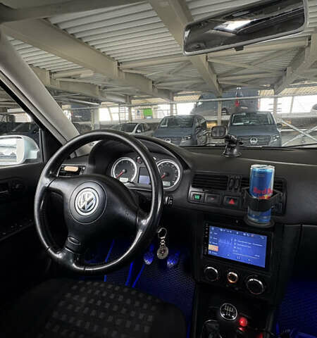 Серый Фольксваген Бора, объемом двигателя 1.6 л и пробегом 273 тыс. км за 4000 $, фото 15 на Automoto.ua