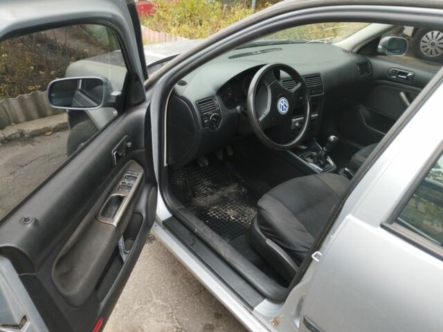 Серый Фольксваген Бора, объемом двигателя 1.6 л и пробегом 220 тыс. км за 2700 $, фото 3 на Automoto.ua