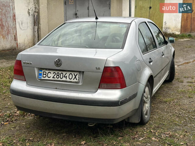 Серый Фольксваген Бора, объемом двигателя 1.6 л и пробегом 220 тыс. км за 1650 $, фото 4 на Automoto.ua