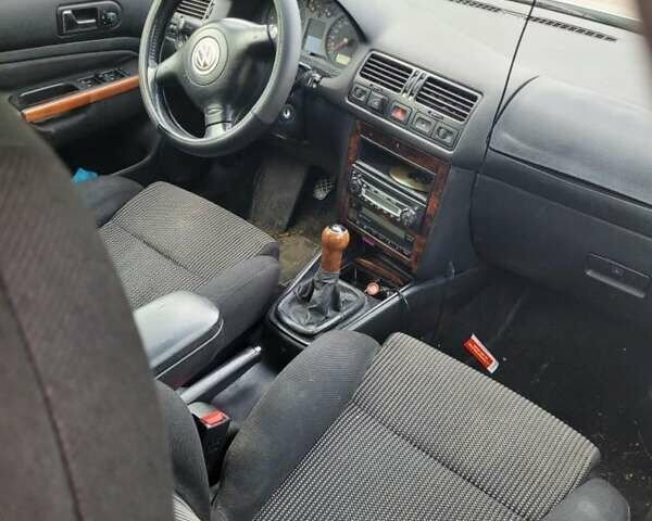 Серый Фольксваген Бора, объемом двигателя 1.6 л и пробегом 270 тыс. км за 2100 $, фото 3 на Automoto.ua