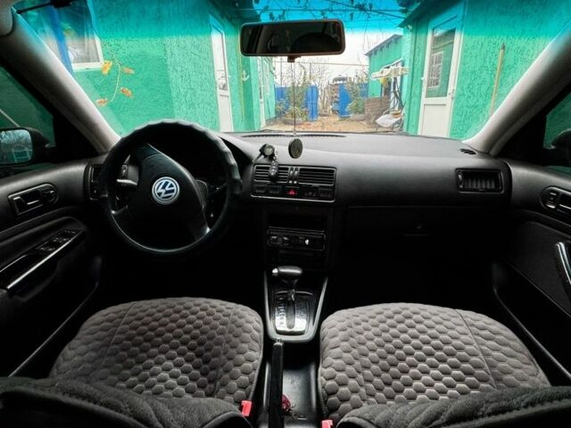 Серый Фольксваген Бора, объемом двигателя 1.6 л и пробегом 290 тыс. км за 3000 $, фото 5 на Automoto.ua