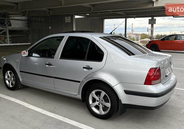 Серый Фольксваген Бора, объемом двигателя 1.6 л и пробегом 273 тыс. км за 4000 $, фото 4 на Automoto.ua