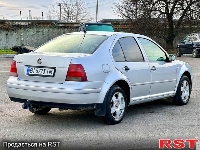 Сірий Фольксваген Бора, об'ємом двигуна 1.6 л та пробігом 275 тис. км за 3100 $, фото 4 на Automoto.ua