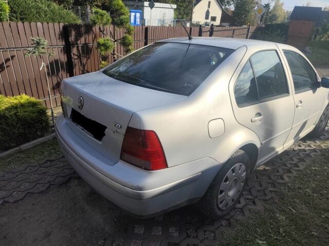 Фольксваген Бора 2001 у Рівному на Automoto.ua Сірий Фольксваген Бора, об'ємом двигуна 1.9 л та пробігом 300 тис. км за 1989 $, фото 2 на Automoto.ua