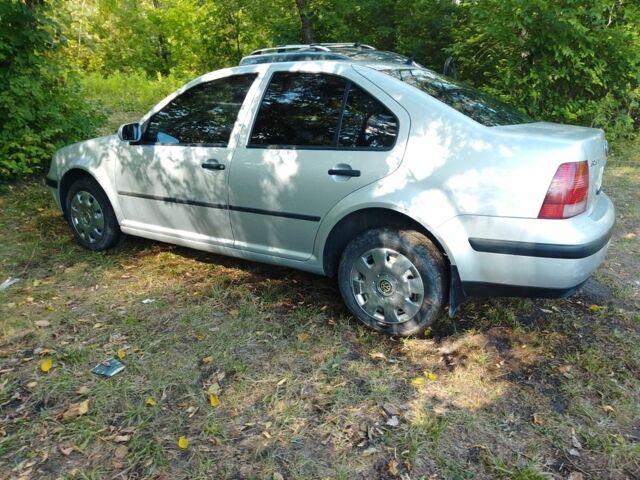 Серый Фольксваген Бора, объемом двигателя 1.6 л и пробегом 346 тыс. км за 2500 $, фото 1 на Automoto.ua