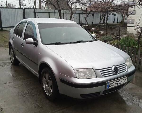 Серый Фольксваген Бора, объемом двигателя 1.6 л и пробегом 287 тыс. км за 4399 $, фото 1 на Automoto.ua