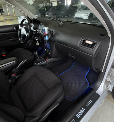 Серый Фольксваген Бора, объемом двигателя 1.6 л и пробегом 273 тыс. км за 4000 $, фото 18 на Automoto.ua