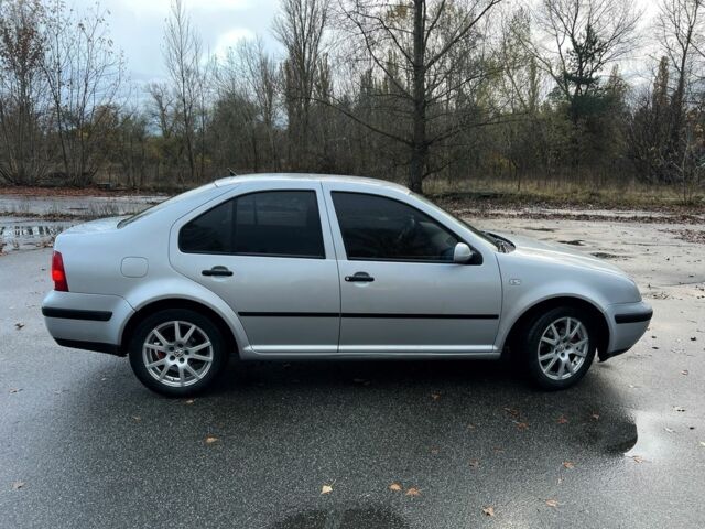 Сірий Фольксваген Бора, об'ємом двигуна 1.6 л та пробігом 259 тис. км за 4250 $, фото 3 на Automoto.ua