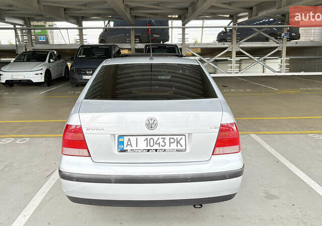 Серый Фольксваген Бора, объемом двигателя 1.6 л и пробегом 273 тыс. км за 4000 $, фото 6 на Automoto.ua