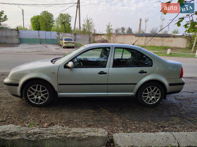 Сірий Фольксваген Бора, об'ємом двигуна 1.6 л та пробігом 144 тис. км за 5100 $, фото 1 на Automoto.ua