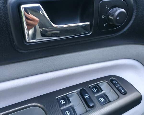 Серый Фольксваген Бора, объемом двигателя 2 л и пробегом 270 тыс. км за 6000 $, фото 1 на Automoto.ua