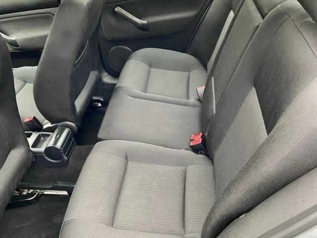 Сірий Фольксваген Бора, об'ємом двигуна 1.6 л та пробігом 115 тис. км за 4000 $, фото 3 на Automoto.ua