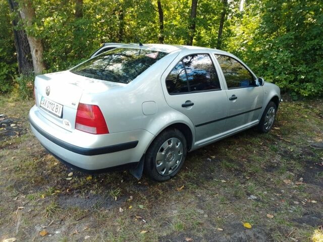 Серый Фольксваген Бора, объемом двигателя 1.6 л и пробегом 346 тыс. км за 2500 $, фото 3 на Automoto.ua