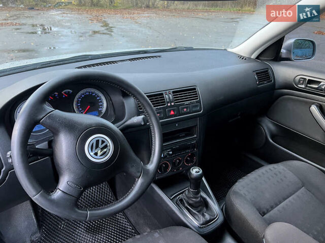 Серый Фольксваген Бора, объемом двигателя 1.6 л и пробегом 259 тыс. км за 4250 $, фото 5 на Automoto.ua