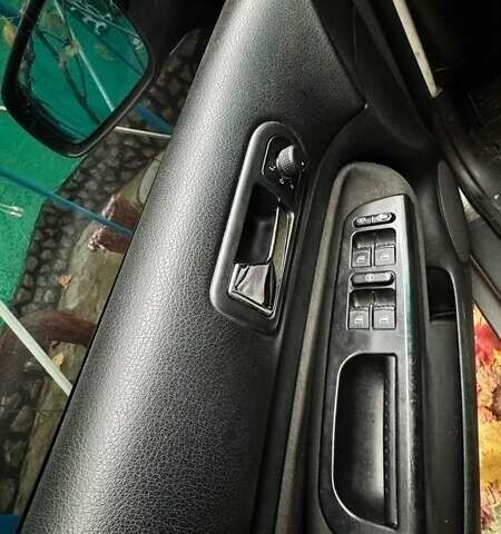 Серый Фольксваген Бора, объемом двигателя 1.6 л и пробегом 290 тыс. км за 3000 $, фото 4 на Automoto.ua