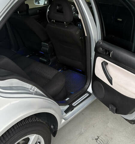 Серый Фольксваген Бора, объемом двигателя 1.6 л и пробегом 273 тыс. км за 4000 $, фото 11 на Automoto.ua