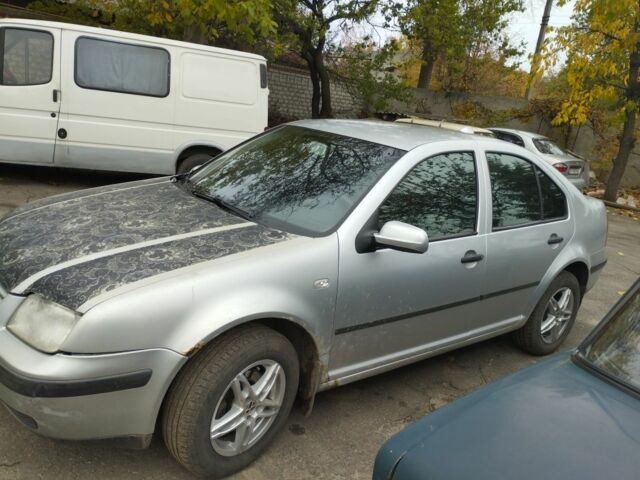 Серый Фольксваген Бора, объемом двигателя 1.6 л и пробегом 220 тыс. км за 2700 $, фото 1 на Automoto.ua