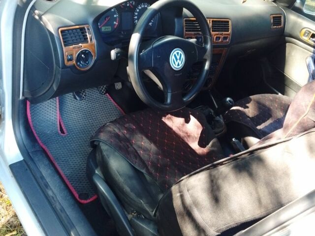 Серый Фольксваген Бора, объемом двигателя 1.6 л и пробегом 346 тыс. км за 2500 $, фото 7 на Automoto.ua