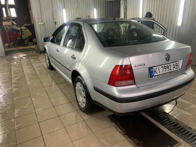 Сірий Фольксваген Бора, об'ємом двигуна 1.6 л та пробігом 115 тис. км за 4000 $, фото 2 на Automoto.ua