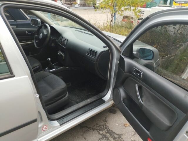 Серый Фольксваген Бора, объемом двигателя 1.6 л и пробегом 220 тыс. км за 2700 $, фото 4 на Automoto.ua