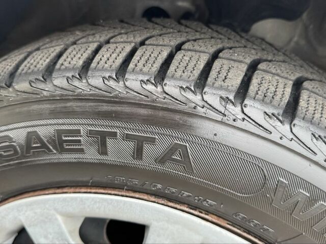 Серый Фольксваген Бора, объемом двигателя 1.6 л и пробегом 143 тыс. км за 3400 $, фото 4 на Automoto.ua