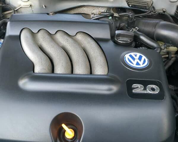 Серый Фольксваген Бора, объемом двигателя 2 л и пробегом 270 тыс. км за 6000 $, фото 2 на Automoto.ua