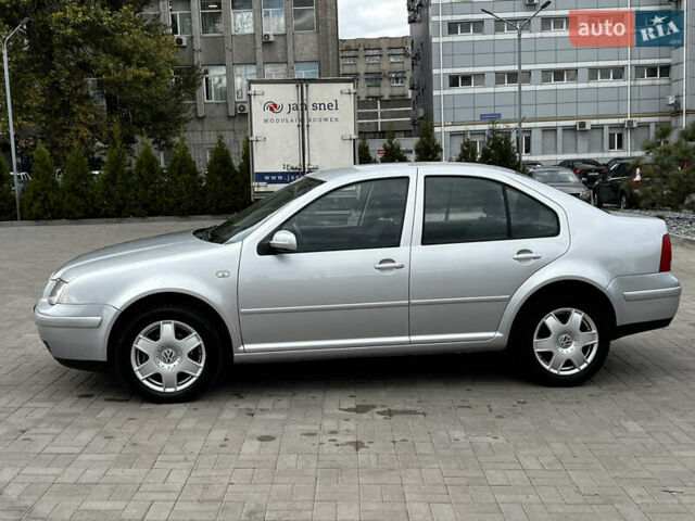 Фольксваген Бора 2002 у Дніпро (Дніпропетровську) на Automoto.ua Сірий Фольксваген Бора, об'ємом двигуна 1.6 л та пробігом 274 тис. км за 4300 $, фото 3 на Automoto.ua