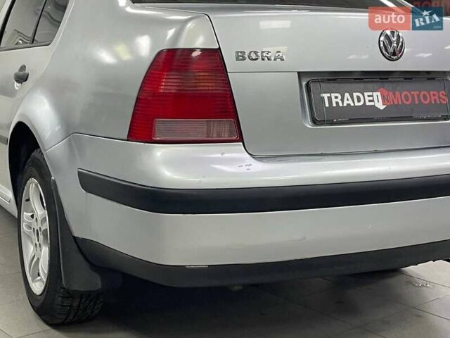 Серый Фольксваген Бора, объемом двигателя 1.98 л и пробегом 366 тыс. км за 3490 $, фото 9 на Automoto.ua
