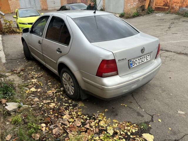 Серый Фольксваген Бора, объемом двигателя 1.6 л и пробегом 358 тыс. км за 2650 $, фото 2 на Automoto.ua