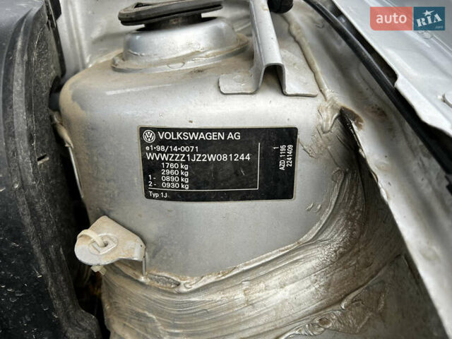 Фольксваген Бора 2002 у Дніпро (Дніпропетровську) на Automoto.ua Сірий Фольксваген Бора, об'ємом двигуна 1.6 л та пробігом 274 тис. км за 4300 $, фото 21 на Automoto.ua