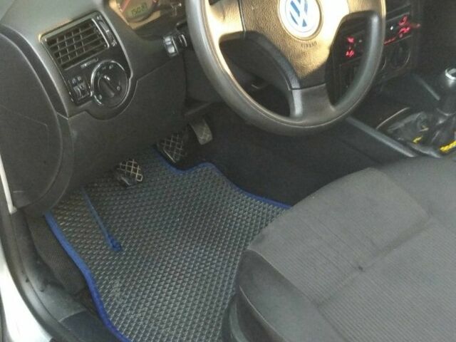 Серый Фольксваген Бора, объемом двигателя 1.9 л и пробегом 300 тыс. км за 4950 $, фото 5 на Automoto.ua