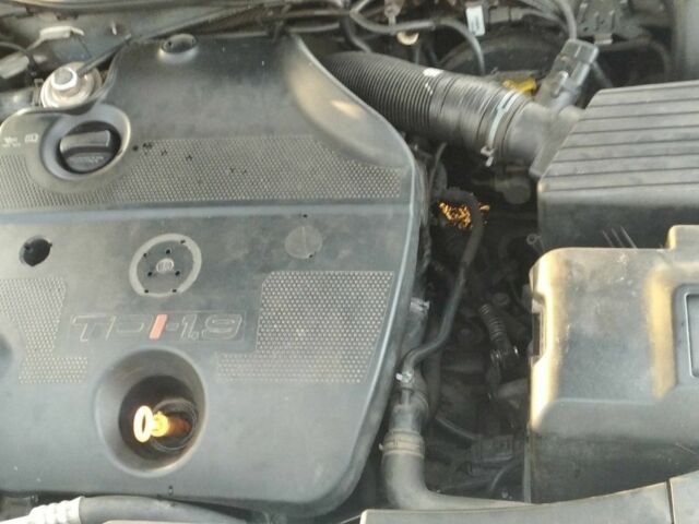 Серый Фольксваген Бора, объемом двигателя 1.9 л и пробегом 300 тыс. км за 4950 $, фото 7 на Automoto.ua